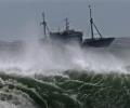 В результате тайфуна на Филиппинах пропали 23 рыбацких судна