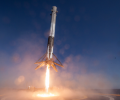Американская компания SpaceX запустила ранее уже летавшую в космос ракету Falcon 9 с 10 спутниками