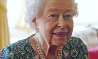 95-летняя королева Великобритании заболела на COVID-19