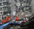 Китай увековечит в 11 томах спасательную операцию после землетрясения