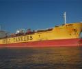 Сомалийские пираты освободили танкер с россиянином на борту