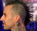 Бывший ударник Blink-182 решил судиться из-за авиакатастрофы