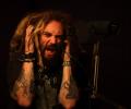 Бывший лидер группы Sepultura сумасшедший?
