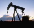 Нефть подешевела на $2-2,5