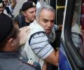 Сотрудники столичного МВД сравнят зубы Каспарова и своих овчарок
