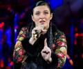 Елена Ваенга заявила, что назовет самую красивую курочку в честь Собчак.