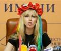 Лидер FEMEN разделась в прямом эфире арабского телеканала