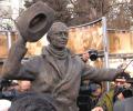 Эльдар Рязанов открыл в родной Самаре памятник Юрию Деточкину