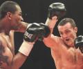 Российский боксер Денис Лебедев защитил титул чемпиона WBA, нокаутировав Сильгадо