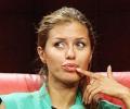 Оригинальная прическа весьма освежила приевшийся образ Виктории Бони