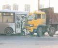 В Барнауле «КамАЗ» протаранил два автобуса - семь человек пострадали