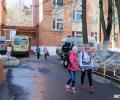ЧП в Туле: подростки разлили в школе ядовитый газ, 15 детей отравились