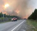 На поселок в Свердловской области надвигается лесной пожар