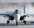 В Липецкой области вынужденно сел истребитель, летевший на авиашоу