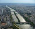 Уровень воды в Сене уже превысил обычный на 6 метров и дальше продолжает увеличиваться