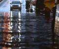 Последствия затяжного ливня в Москве: между собой столкнулись четыре авто