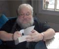 Фанатам эпопеи Джорджа Мартина «Песнь льда и пламени» стала известна дата выхода новой книги