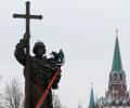 В Москве открыли памятник князю Владимиру, крестившему Русь