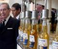 Основатель пивного бренда «Corona» завещал по $2,5 миллиона каждому жителю своей деревни