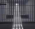 Приблизительно 600 заключенных принимают участие в бунте в английской тюрьме