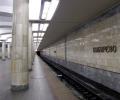 В московском метрополитене мужчина упал на рельсы и погиб