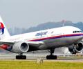 Самолет Malaysia Airlines экстренно приземлился в Лондоне