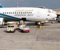 Пассажиров самолета Oman Air в Кувейте эвакуировали поскольку поступило сообщение о бомбе