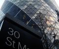 Лондонскими пожарными эвакуированы люди из небоскреба Mary Axe