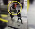 Вышедший из строя эскалатор в Китае едва не убил молодую пару