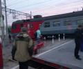 Происшествие под Петербургом: с рельсов сошла электричка