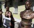 В Москве установили бюсты Сталина и Ленина