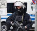 Власти Германии: восемь немецких полицейских в числе пострадавших во время беспорядков ультраправых