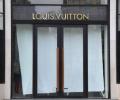 Coronavirus: владелец Louis Vuitton начал изготовлять дезинфицирующее средство для рук