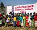 Правящая партия Зимбабве отрицает план запрета мини-юбок