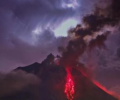 Во время извержения вулкана в Индонезии исчезли 400 иностранных туристов