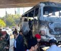 В результате взрыва бомбы в военном автобусе в центре Дамаска погибли 14 человек