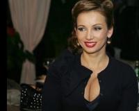 Анфиса Чехова провела презентацию своей песни
