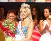 Елена Семикина стала первой красавицей Канады