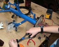 В Москве едва не погиб 16-летний подросток, собиравший модель самолета