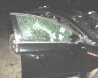 Неизвестные преступники расстреляли в Москве иномарку: водитель госпитализирован