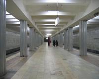 ЧП в столичном метро: пассажир упал под поезд на станции «Октябрьское поле»