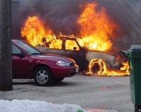 На севере Москвы сгорели четыре автомобиля