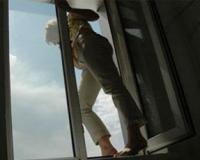 Трагедия в Можайске: школьница после ссоры с родителями выпрыгнула с 3-го этажа