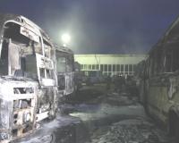 В ночь на понедельник в автопарке Омска сгорели 11 автобусов