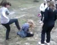 Ученицы элитной школы из Владивостока, избившие свою знакомую, выложили видео «ВКонтакте»