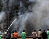 Более 120 человек сгорели заживо во время пожара на швейной фабрике в Бангладеш