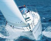 На Черном море перевернулась спортивная яхта: два человека госпитализированы