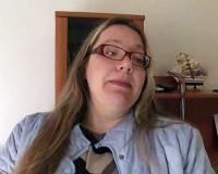 Лишенной опеки Завгородней разрешили жить с детьми в социальном центре