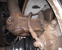 На юго-западе Москвы водитель иномарки нашел под своей машиной гранату