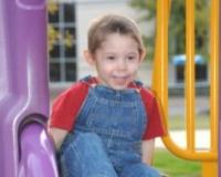 Американские власти списали смерть Максима Кузьмина на неудачное падение с качелей